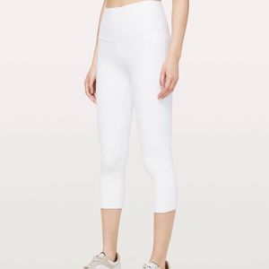 Lululemon Align Crop Yoga’s White